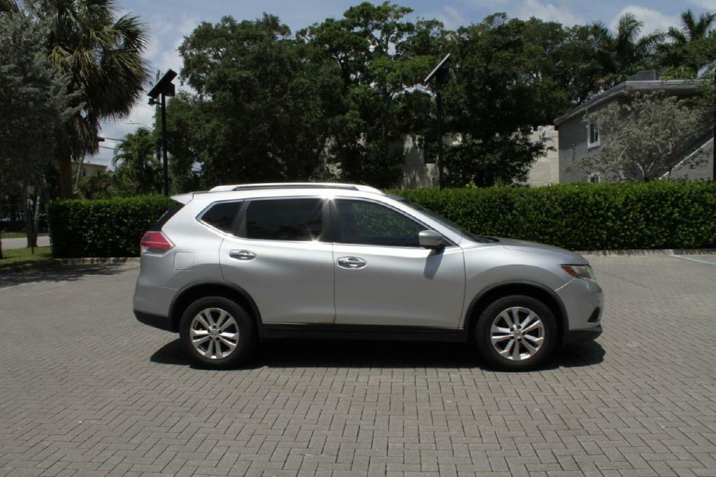 Nissan Rogue SV AWD 2015