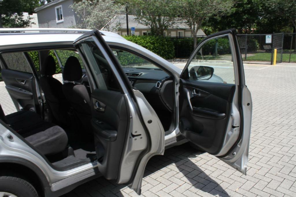 Nissan Rogue SV AWD 2015