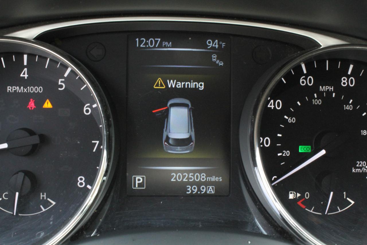 Toyota Camry Base 6-Spd AT 2011