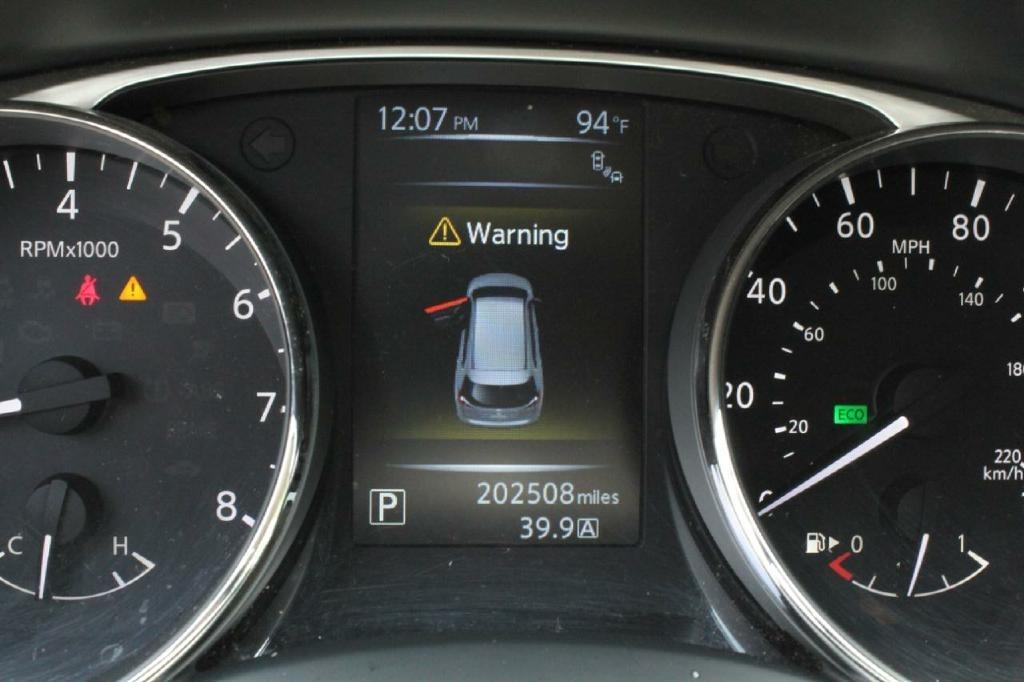 Toyota Camry Base 6-Spd AT 2011