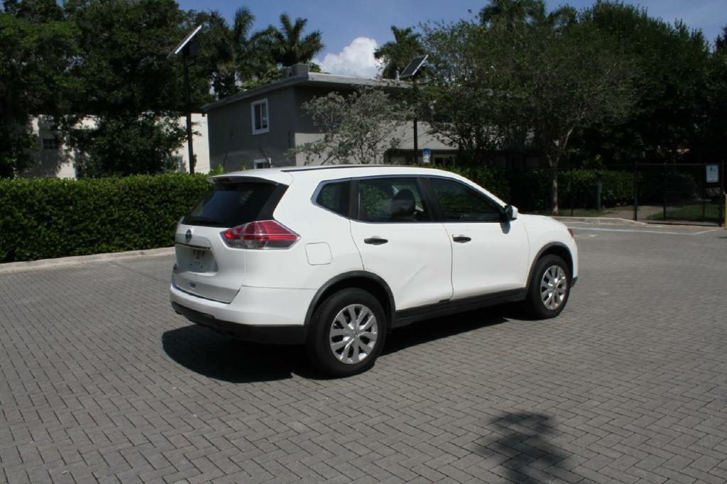 Nissan Rogue S 2WD 2016