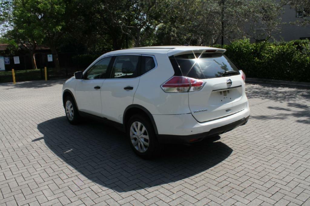 Nissan Rogue S 2WD 2016