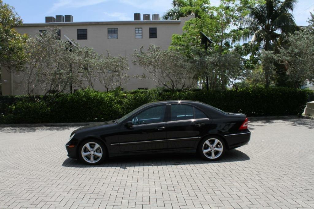 Mercedes-Benz C-Class C230 Sport Sedan 2006