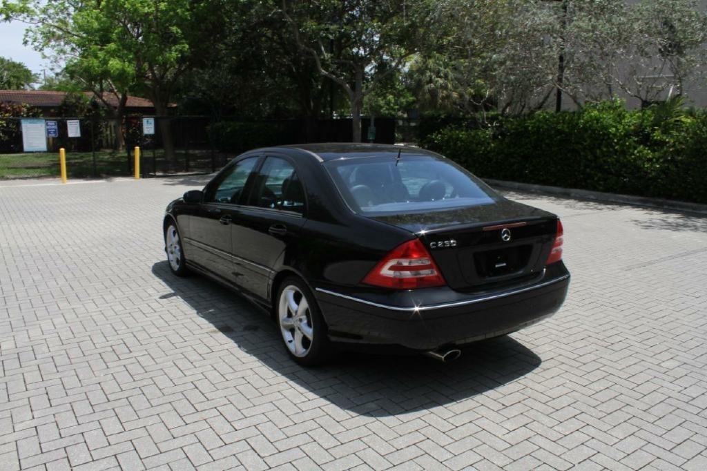 Mercedes-Benz C-Class C230 Sport Sedan 2006