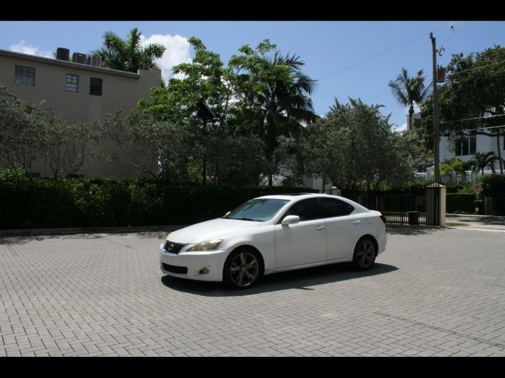 2010 Lexus IS 350 250 6AT's photo
