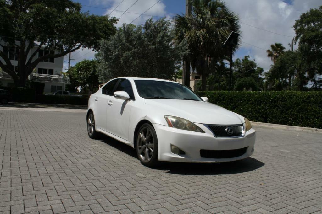 2010 Lexus IS - $4,400