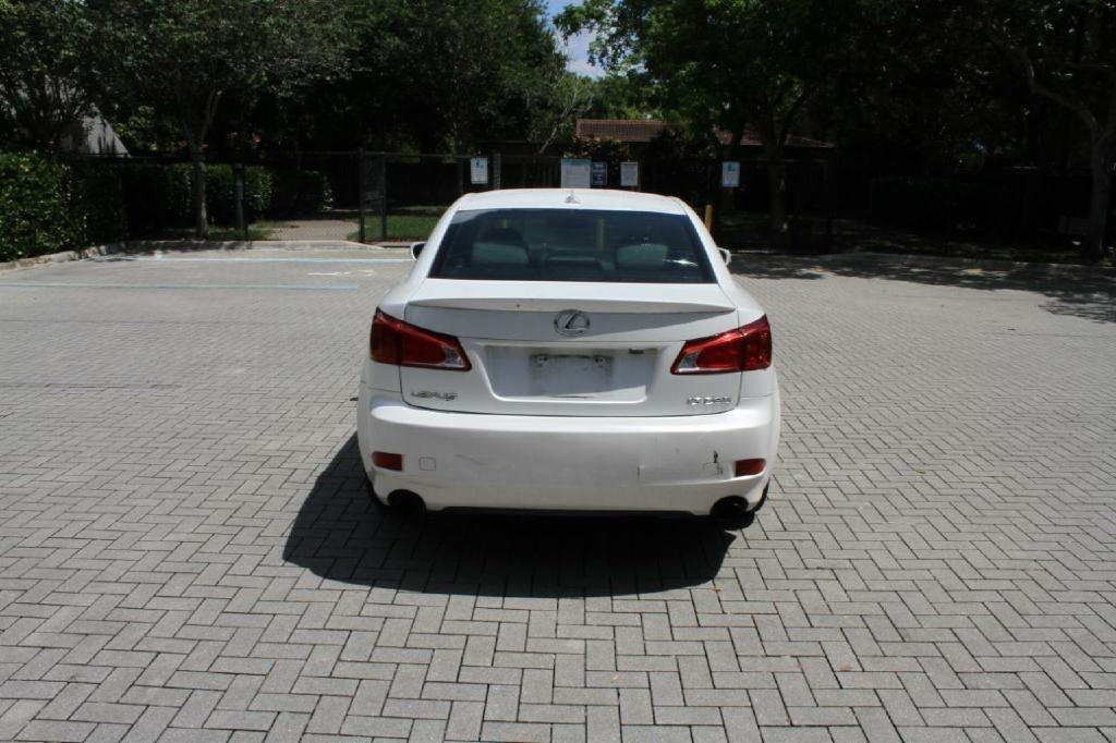 2010 Lexus IS - $4,400