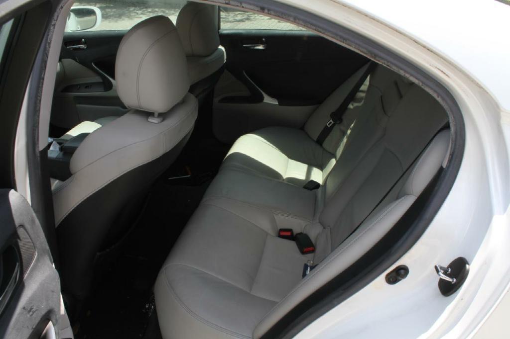 2010 Lexus IS - $4,400