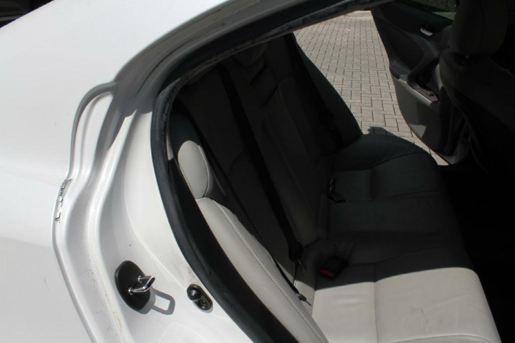 2010 Lexus IS - $4,400