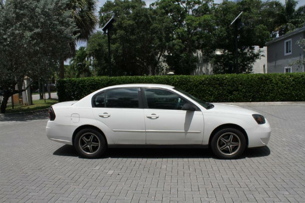 2007 Chevrolet Malibu - $2,000