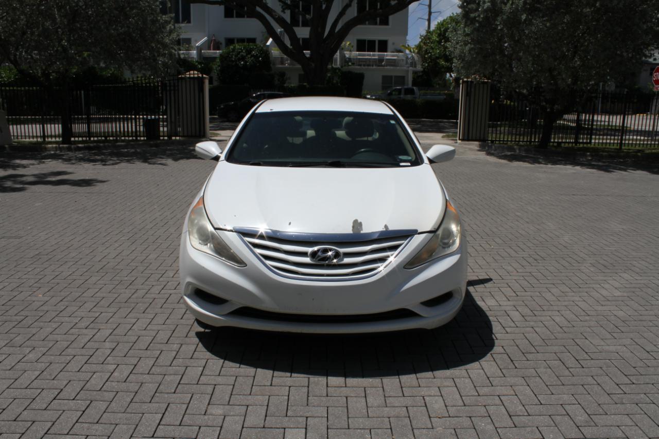 Hyundai Sonata GLS Manual 2012