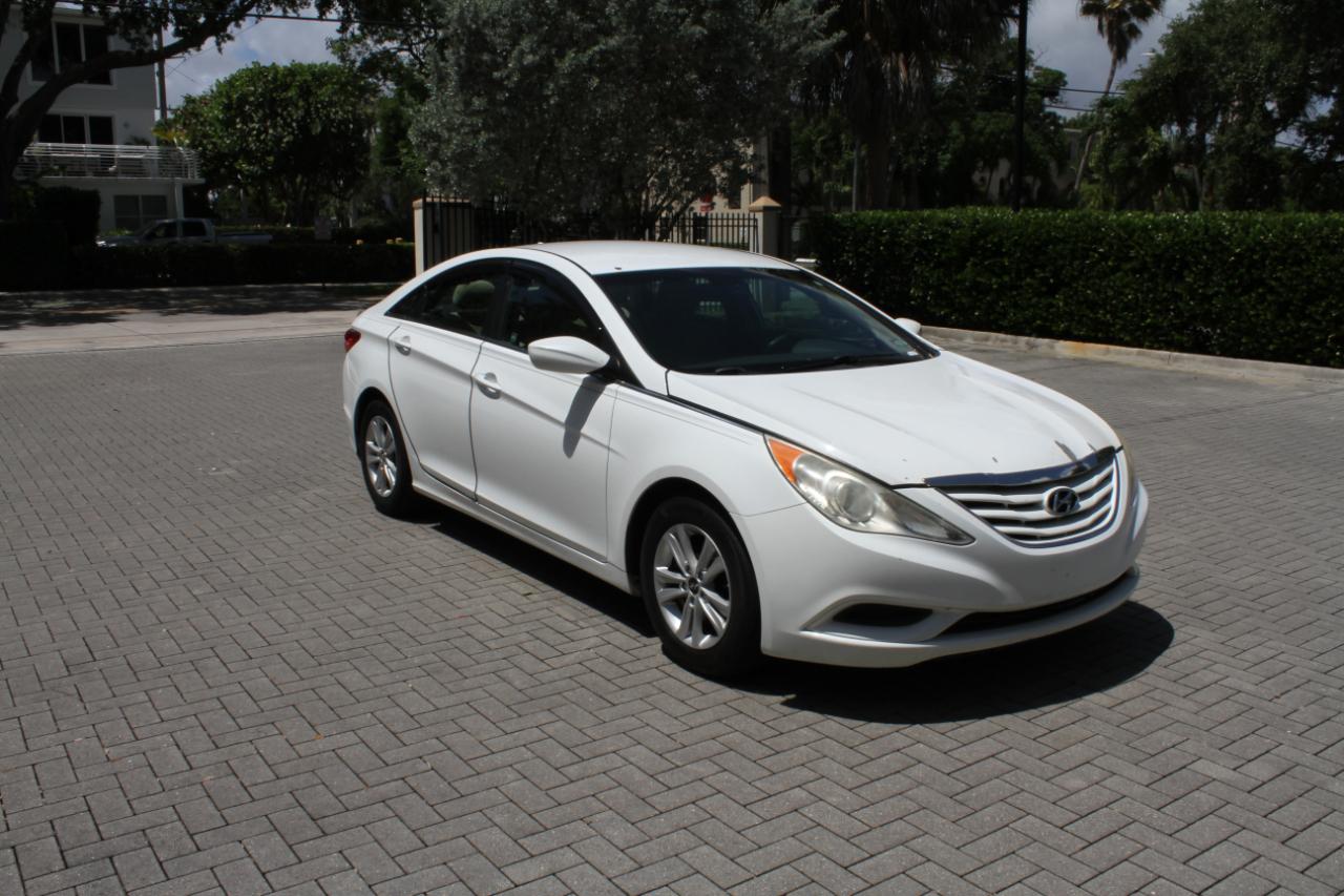 Hyundai Sonata GLS Manual 2012