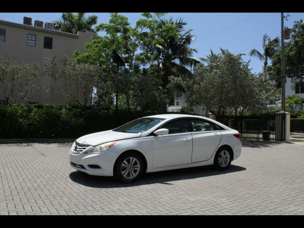 2012 Hyundai Sonata GLS I4 A/T's photo