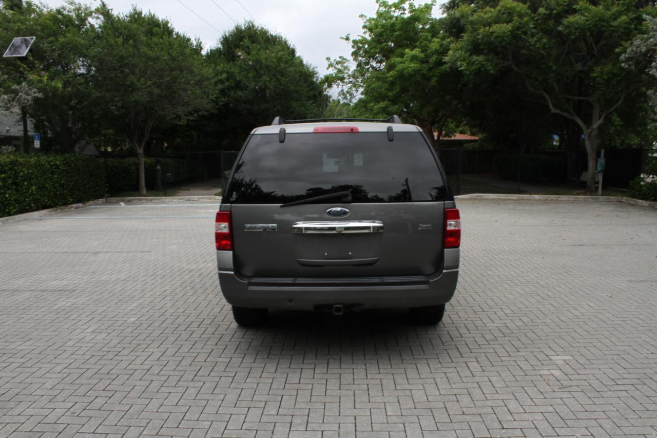 Ford Expedition EL Limited 2WD 2010