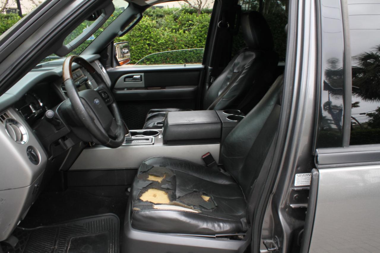 Ford Expedition EL Limited 2WD 2010