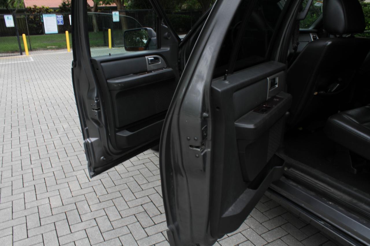 Ford Expedition EL Limited 2WD 2010