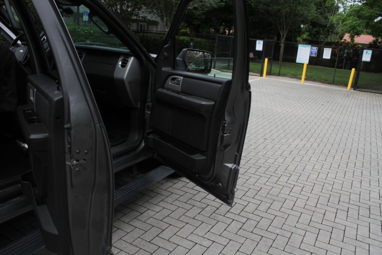 Ford Expedition EL Limited 2WD 2010