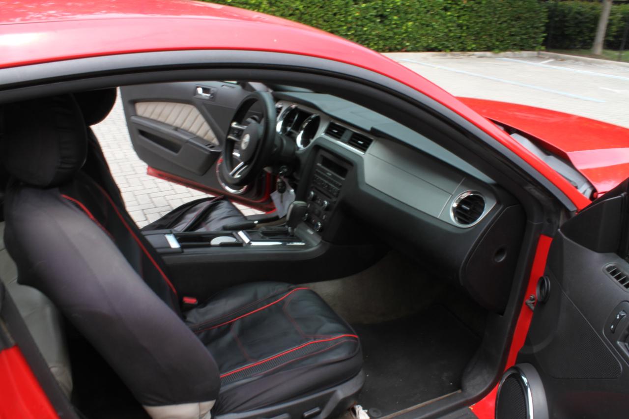Ford Mustang V6 Coupe 2014