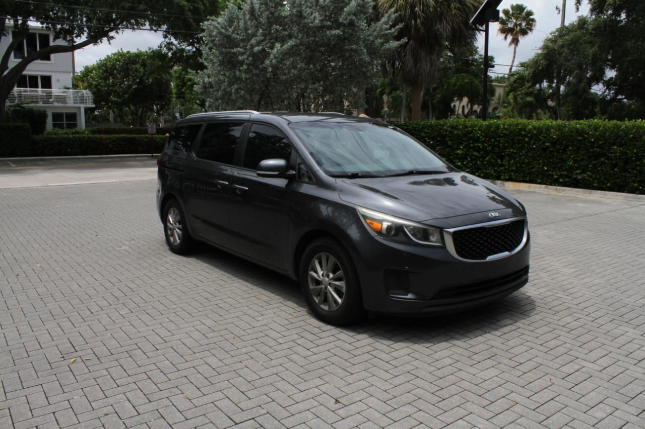 Kia Sedona LX 2017