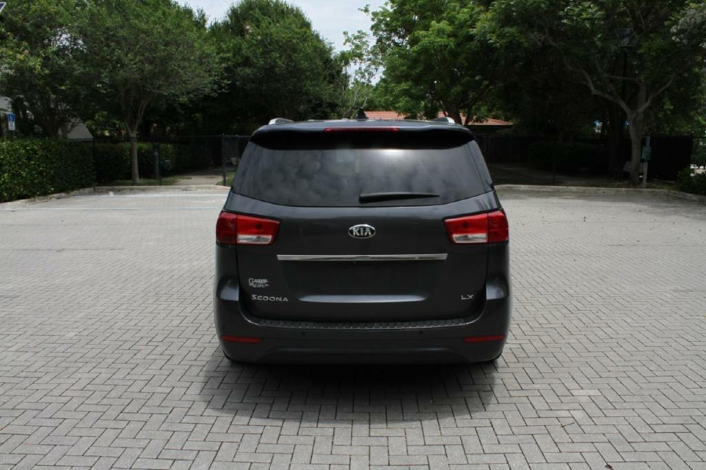 2017 Kia Sedona - $4,800