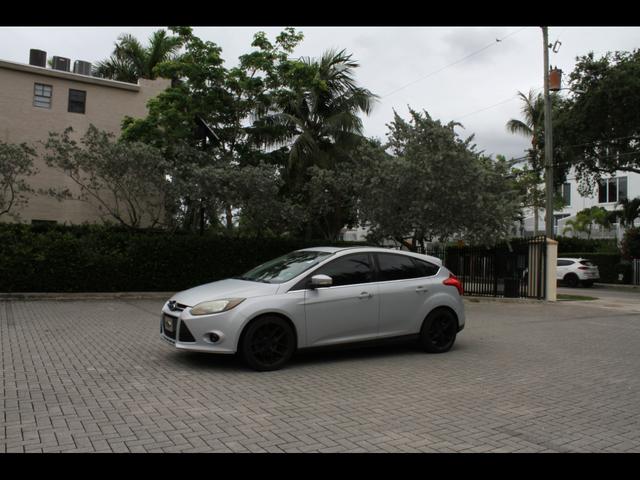 Silver 2012 Ford Focus Titanium Hatchback Hatchback Front-Wheel Drive Automatic