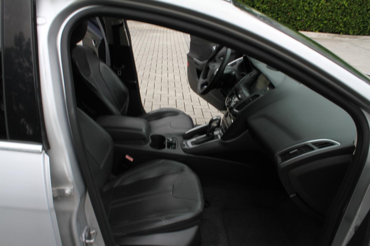 Ford Focus Titanium 2012