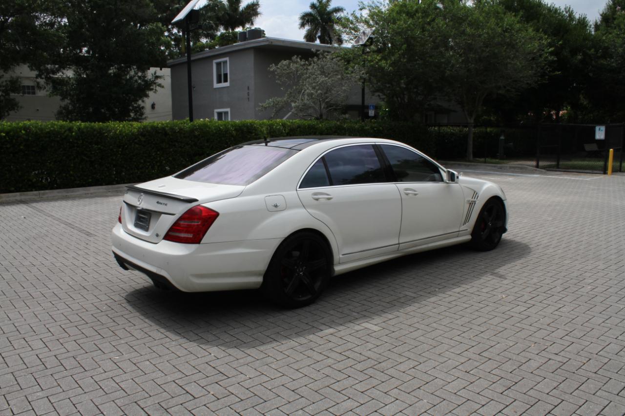 Mercedes-Benz S-Class S550 2007