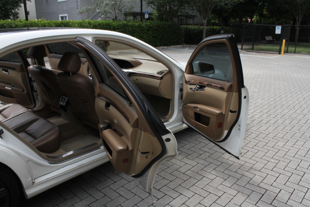 Mercedes-Benz S-Class S550 2007