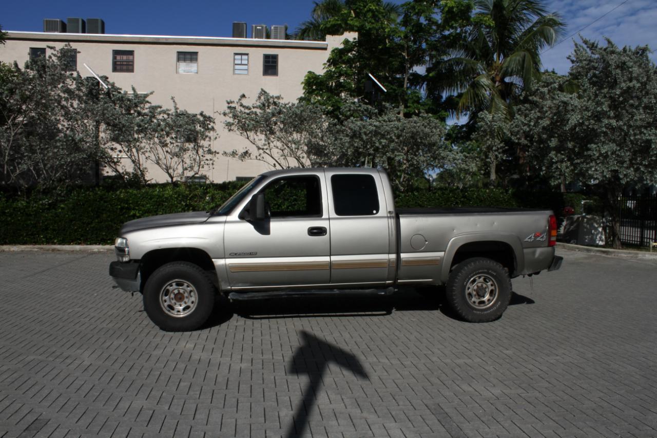 Chevrolet Silverado 2500HD LT Ext. Cab Long Bed 4WD 2002