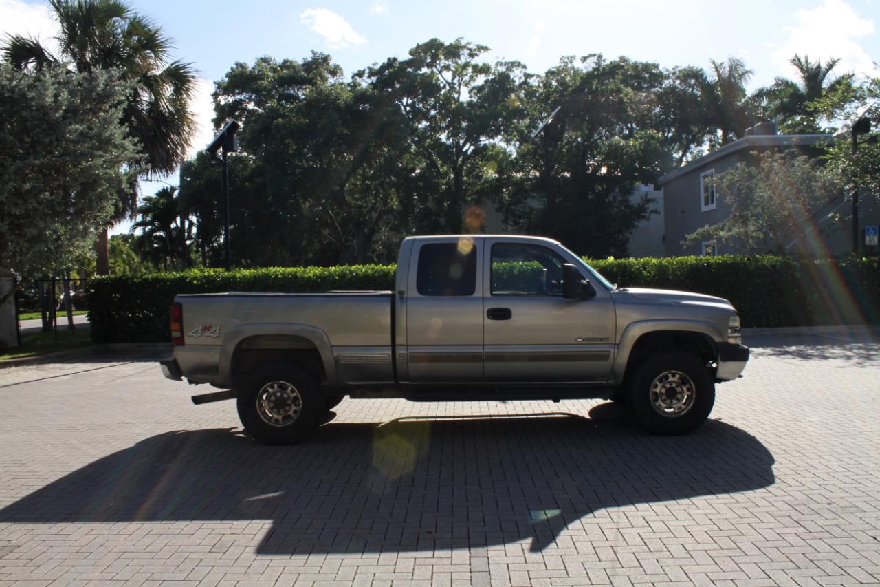 Chevrolet Silverado 2500HD LT Ext. Cab Long Bed 4WD 2002