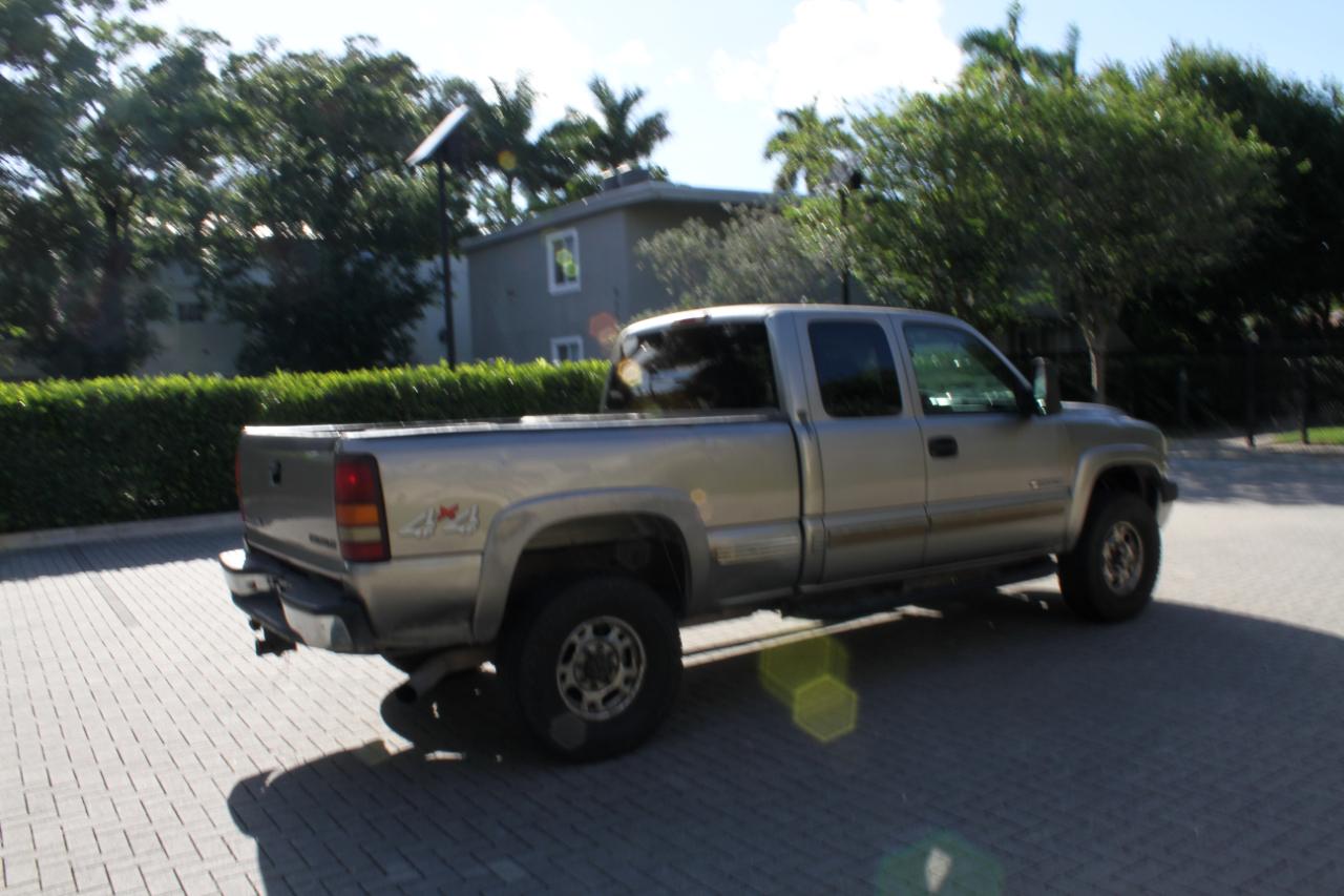 Chevrolet Silverado 2500HD LT Ext. Cab Long Bed 4WD 2002