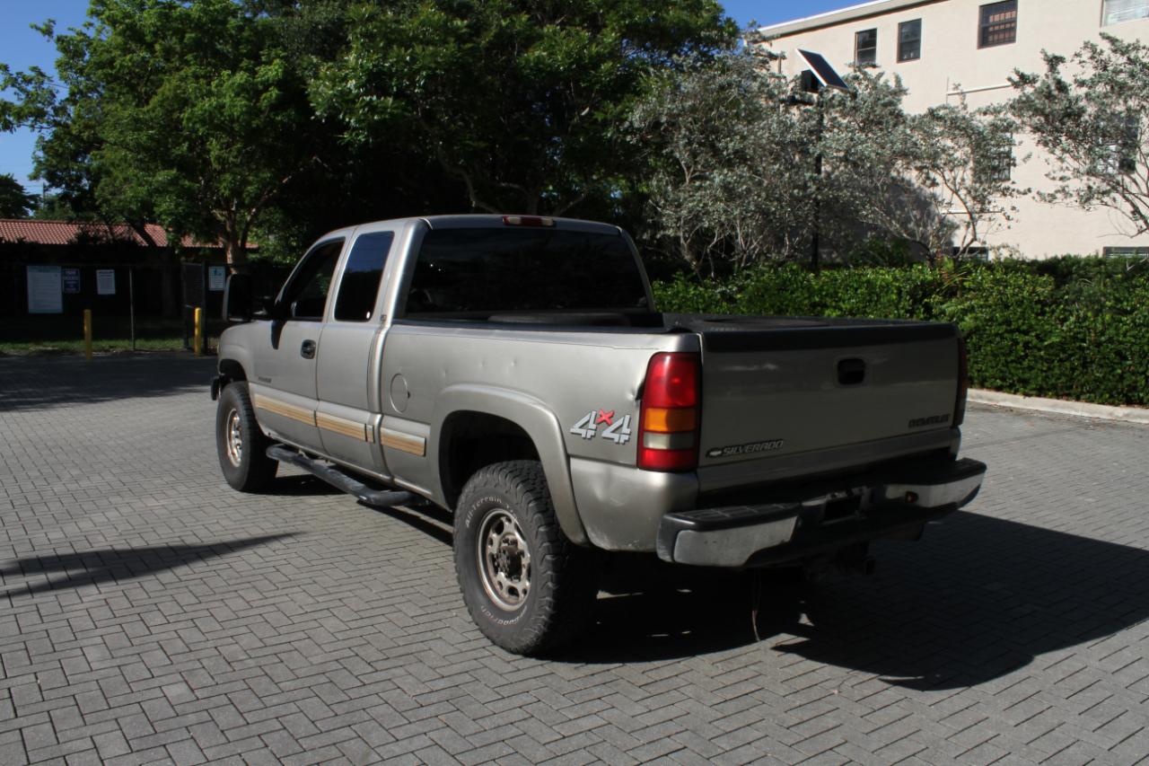 Chevrolet Silverado 2500HD LT Ext. Cab Long Bed 4WD 2002