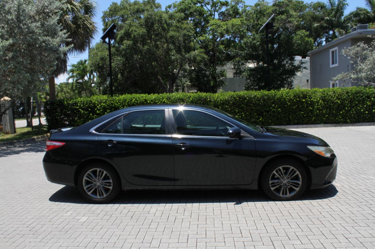 Toyota Camry XLE 2016