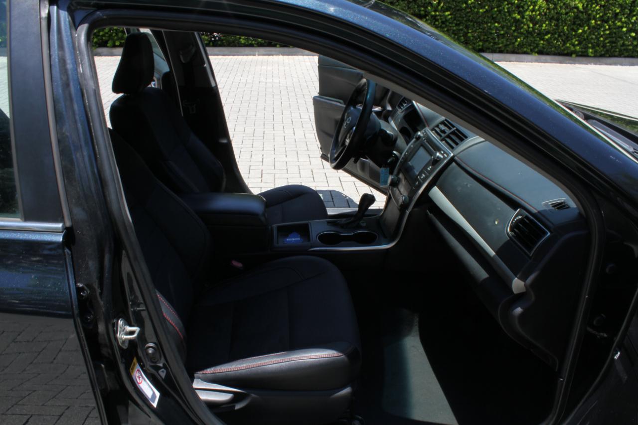 Toyota Camry XLE 2016