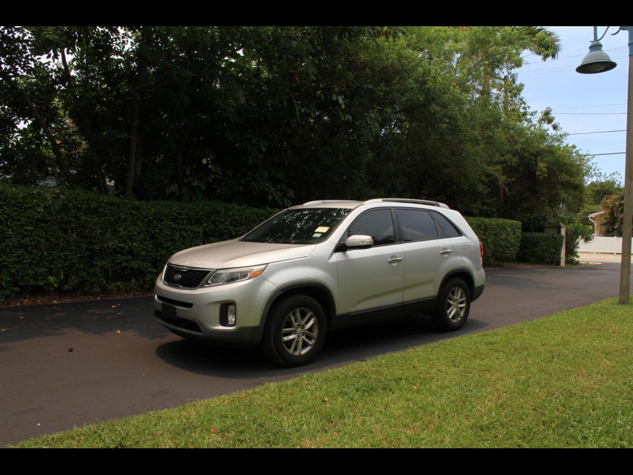 Kia Sorento LX 2WD 2014