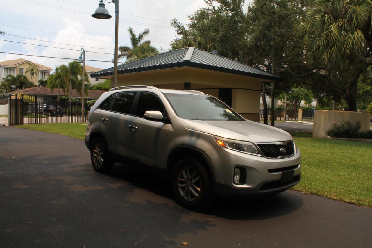 Kia Sorento LX 2WD 2014