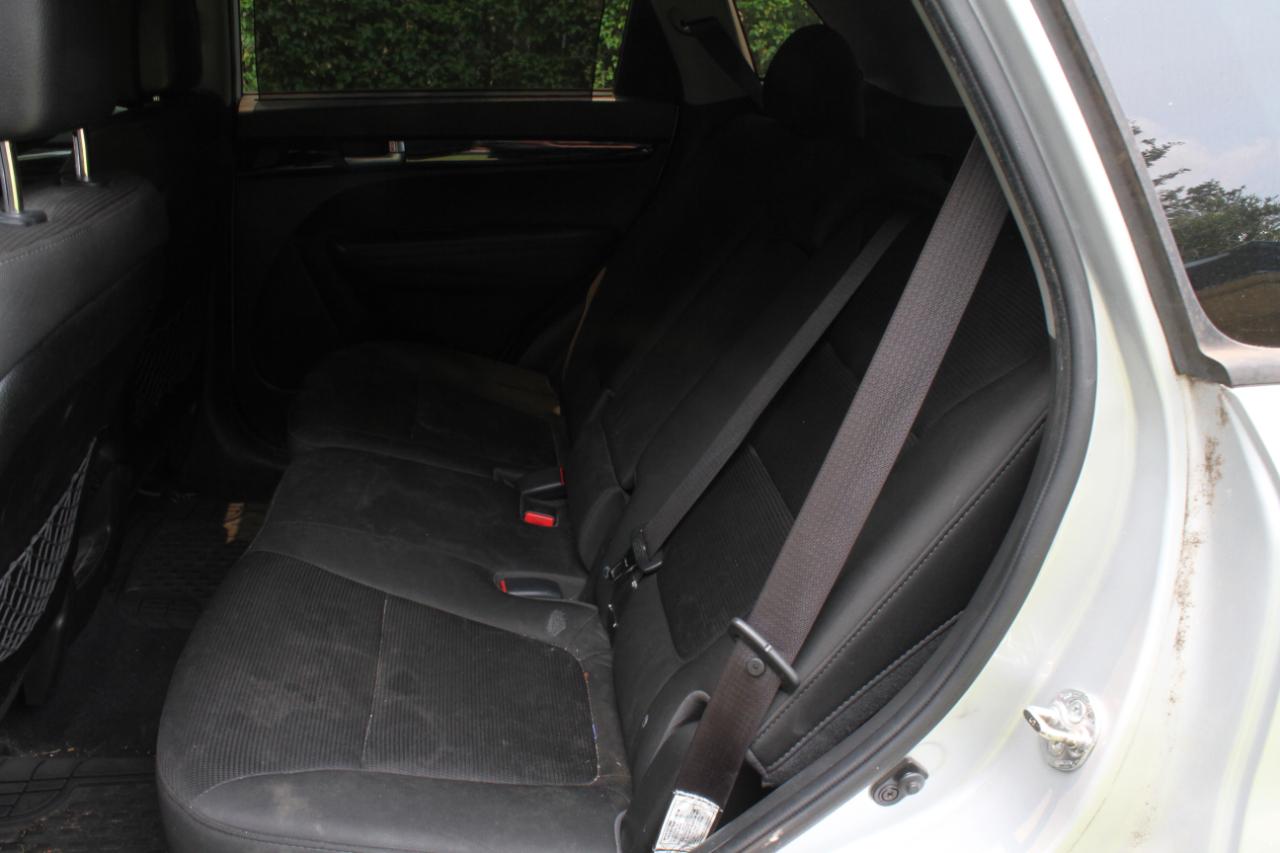Kia Sorento LX 2WD 2014