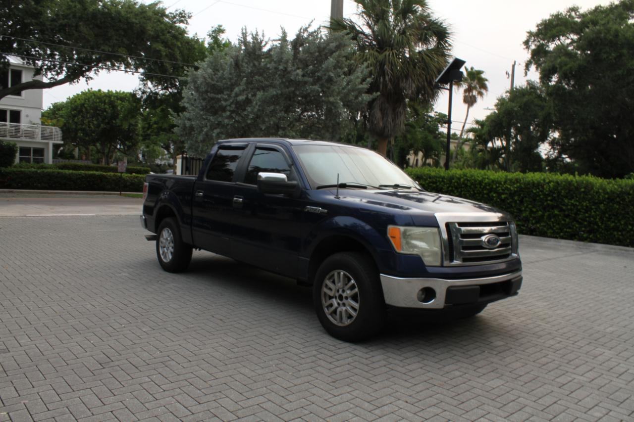 Ford F-150 XLT SuperCrew 5.5-ft. Bed 2WD 2011