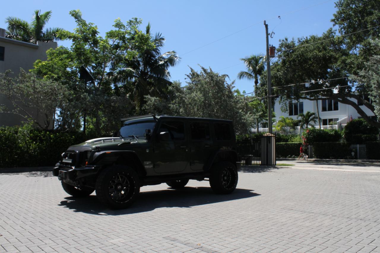 Jeep Wrangler Unlimited Sahara 4WD 2007