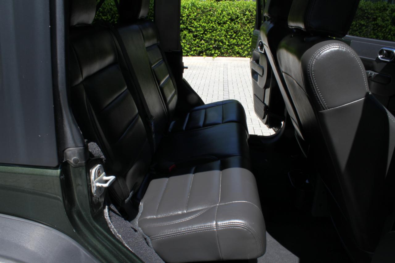 Jeep Wrangler Unlimited Sahara 4WD 2007