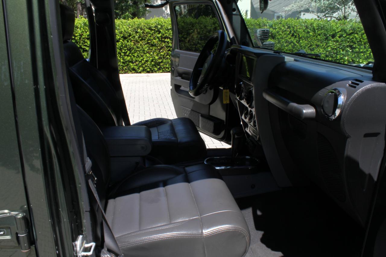 Jeep Wrangler Unlimited Sahara 4WD 2007