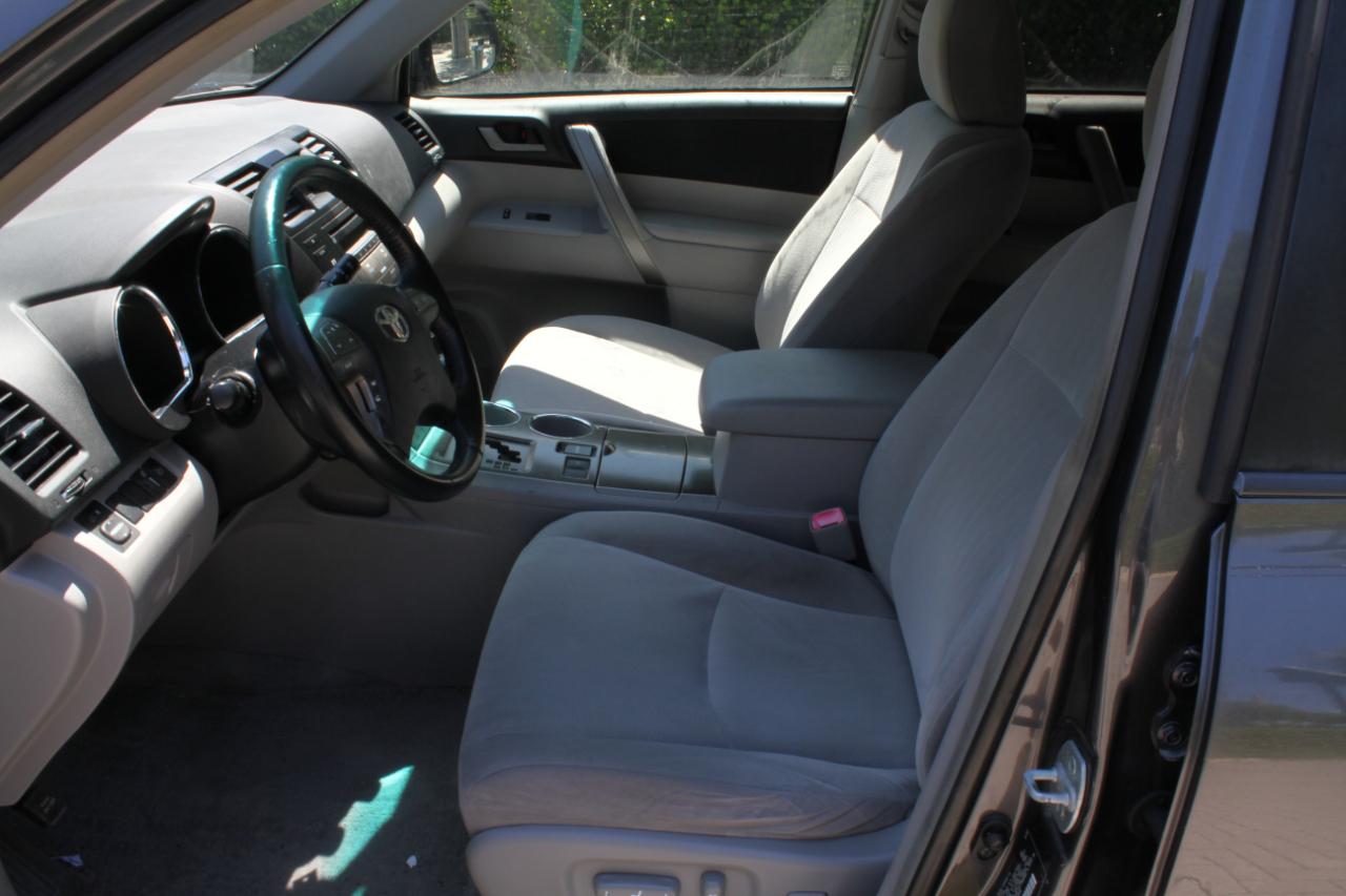 Toyota Highlander Sport 2WD 2008