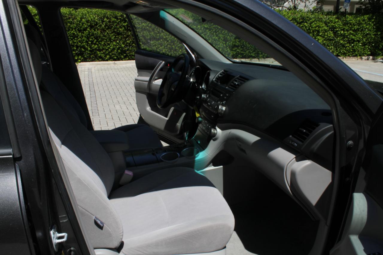 Toyota Highlander Sport 2WD 2008