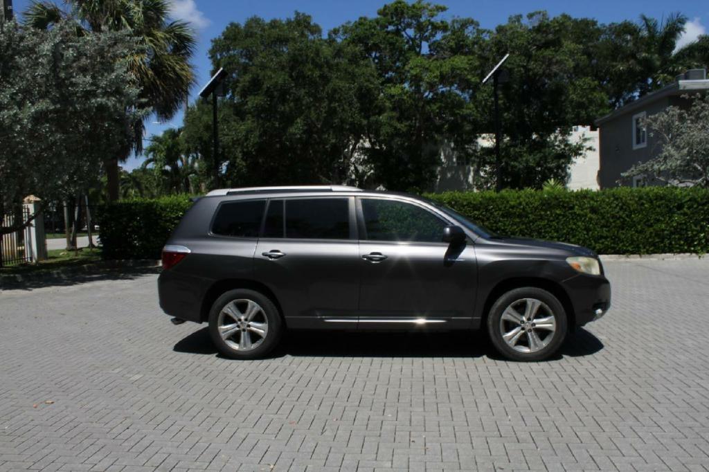 Toyota Highlander Sport 2WD 2008