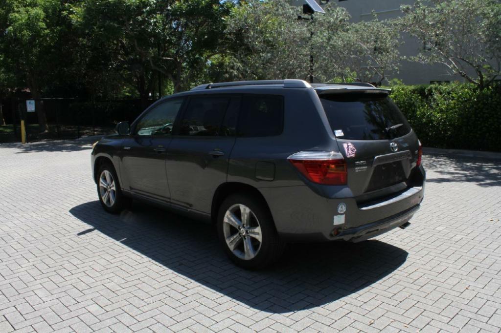 Toyota Highlander Sport 2WD 2008