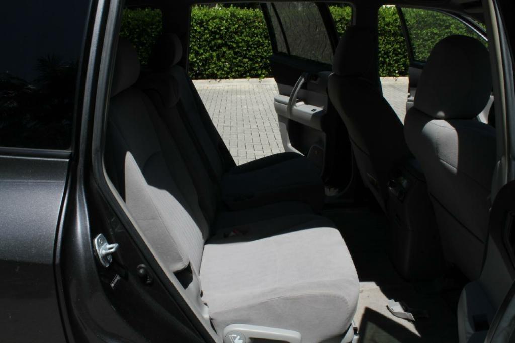 Toyota Highlander Sport 2WD 2008