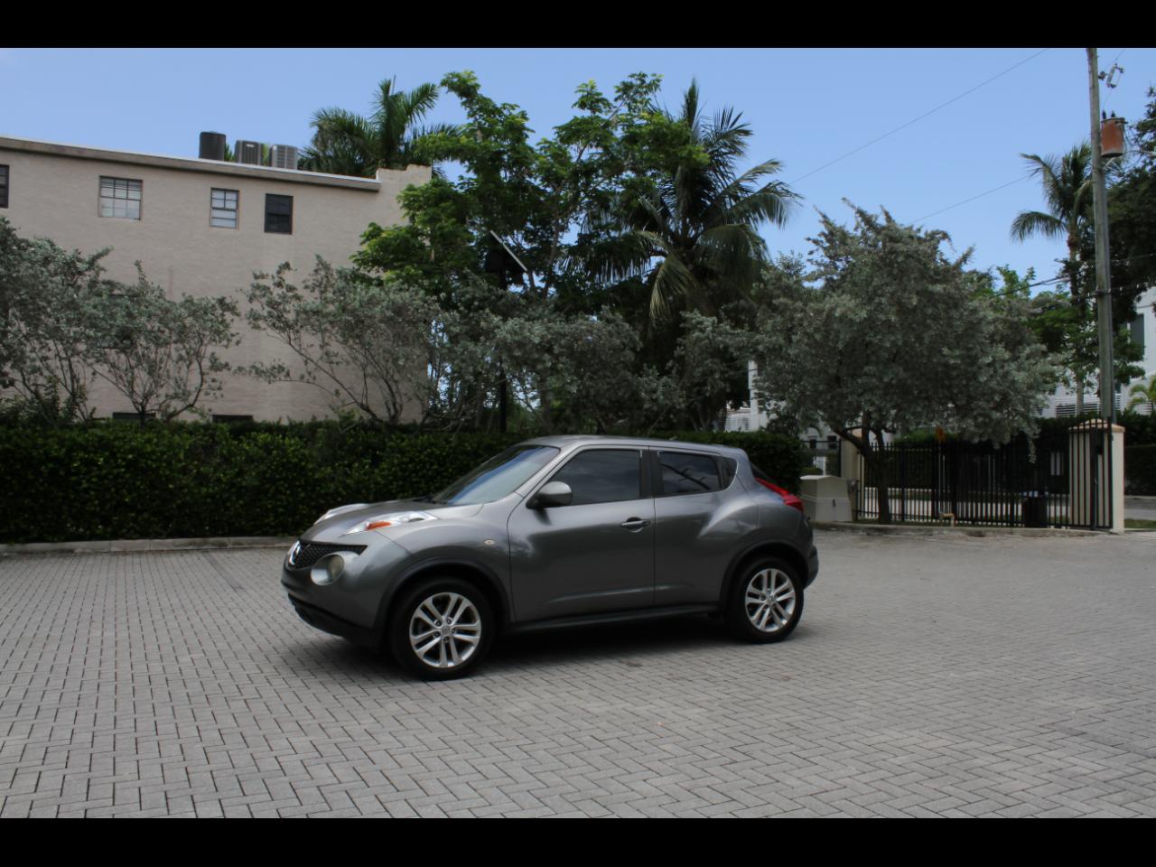 Nissan Juke S FWD 2014