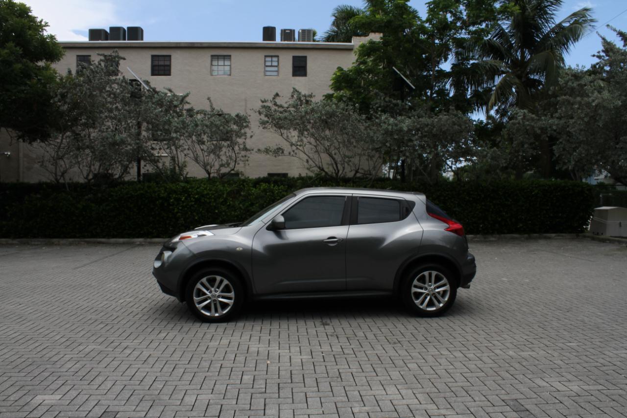 Nissan Juke S FWD 2014