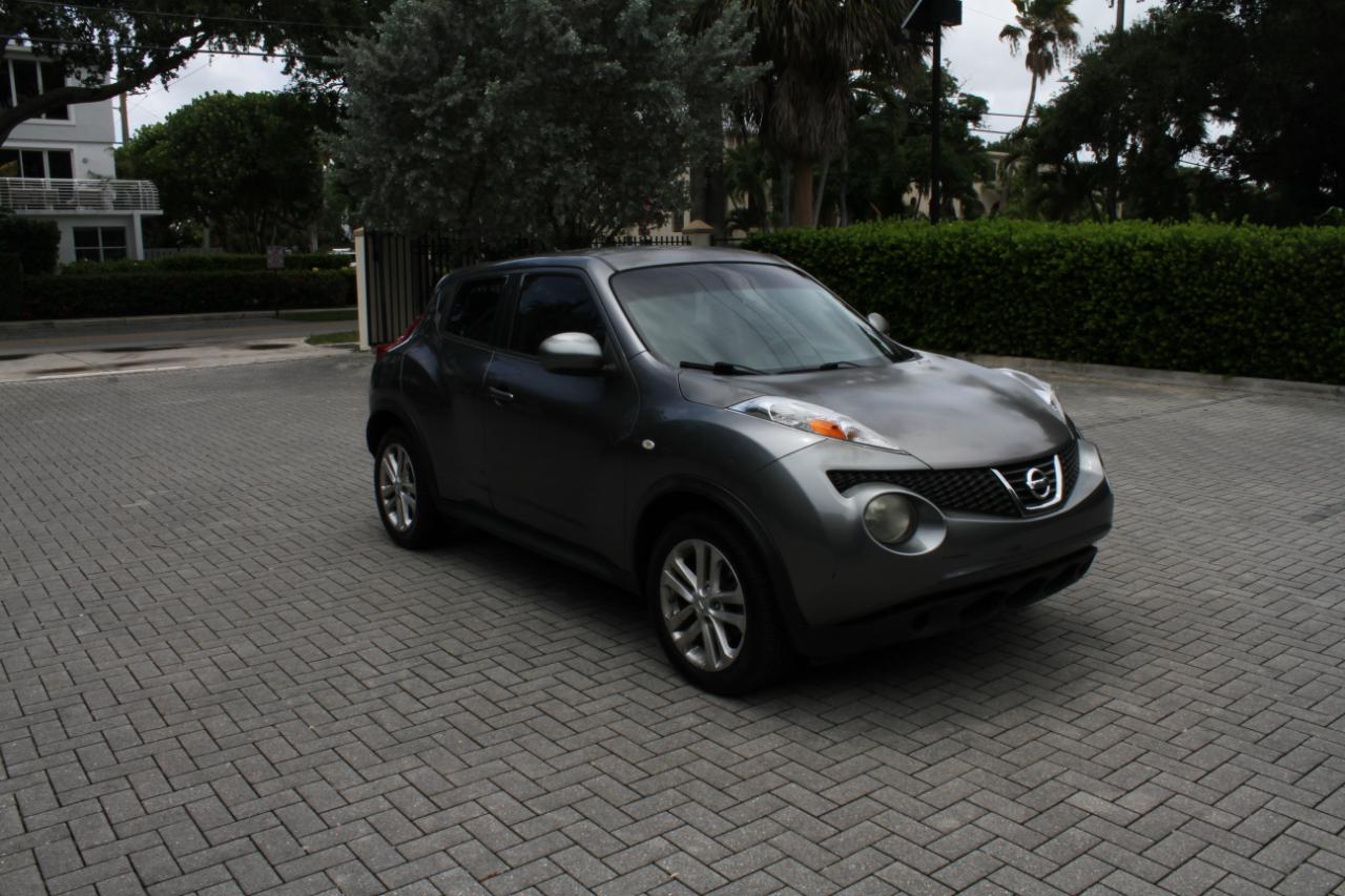 Nissan Juke S FWD 2014