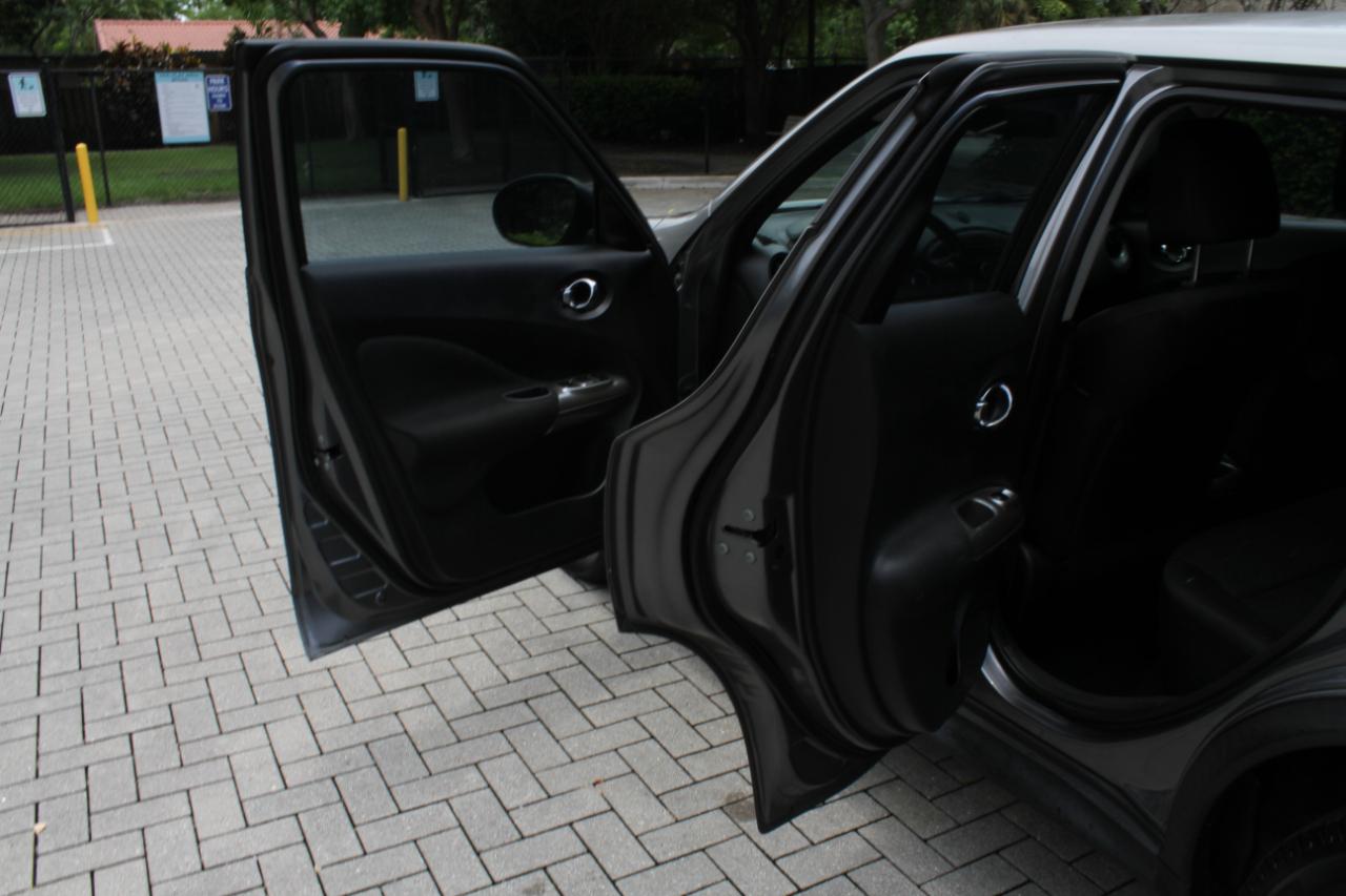 Nissan Juke S FWD 2014